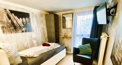 Komfort Wohnung in traumhafter Lage mit Parkplatz