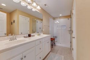 Towels - Island Dreams | Steps to the Beach w/ Ocean Views & Modern Comfort (Kure Beach)
