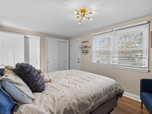 1 bedroom, iron/ironing board, WiFi, bed sheets