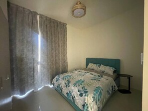 3 bedrooms, iron/ironing board, WiFi, bed sheets - Stunning 3BR Villa in DAMAC Hills (Dubai)