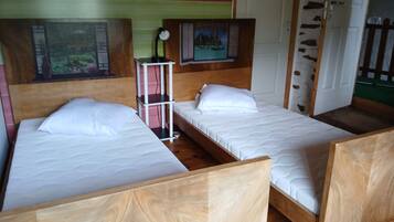 2 habitaciones, tabla de planchar con plancha y wifi gratis
