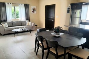 Dining - Allez, tous à la plage! Villa avec piscine privée près de tout à Sosua (Sosúa)