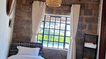 3 makuuhuonetta, silitysrauta/-lauta, Wi-Fi, vuodevaatteet