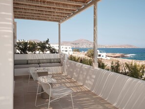Executive Suite, Hot Tub, Sea View | Terrace/patio