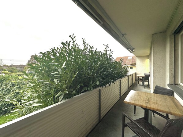 Gruppen Apartment 6 Personen | Terrace/patio - ZIMMERzuVERMIETEN.ch Deitingen Neumatt (Deitingen)