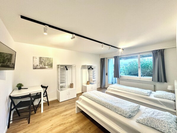 Gruppen Apartment 6 Personen | 2 bedrooms, desk, laptop workspace, free WiFi