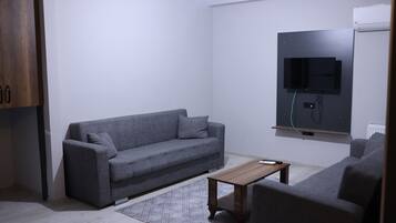 Luxury Suite, Balcony, Sea View | 1 bedroom, free WiFi