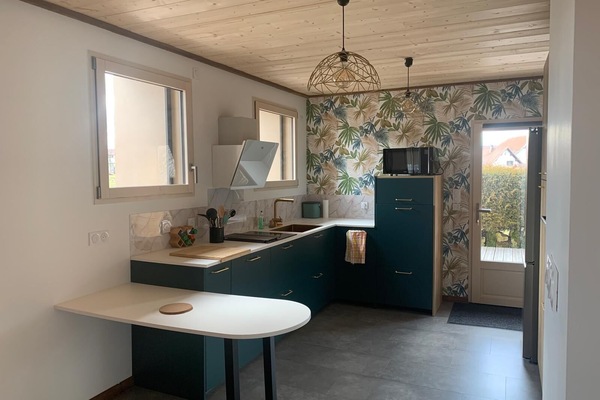 Seggiolone, pentole/stoviglie/utensili, spezie