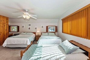 3 bedrooms, iron/ironing board, WiFi, bed sheets