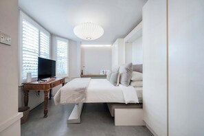 2 bedrooms, iron/ironing board, WiFi, bed sheets - The Portobello Star - by Out of Office Lifestyle (London)