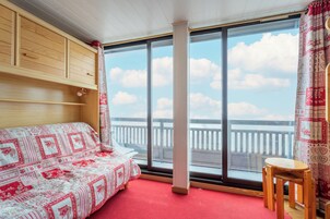 One Bedroom Apartment with Mountain Views | View from room
