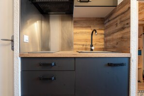 Ski in-out Apartment in the heart of Valthorens | Private kitchen | Coffee/tea maker - Cimes des caron  (Les Belleville)