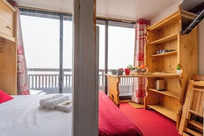 Apartamento de lujo, vistas a la montaña | 1 dormitorio, ropa de cama de alta calidad, wifi gratis y ropa de cama