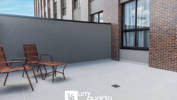 Estúdio básico | Vista da sacada