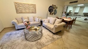 Interior - Stylish 1BHK in Motor City (Dubai)