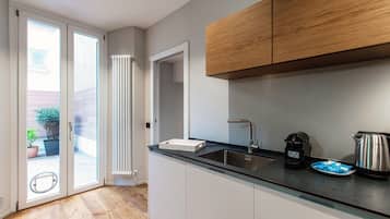 Apartment | 1 bedroom, premium bedding, down duvets, iron/ironing board