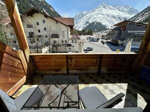 Balcony - Alpinhotel Zirbenhof (Sankt Leonhard im Pitztal)