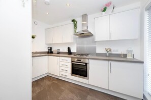 Standard House | Private kitchen | Electric kettle