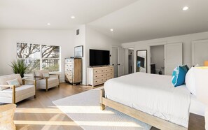 4 chambres, fer et planche à repasser, Wi-Fi, literie fournie