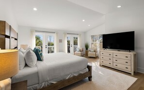 4 bedrooms, iron/ironing board, WiFi, bed sheets - Gulf Views - Private Beach Access Across Street (Seacrest)