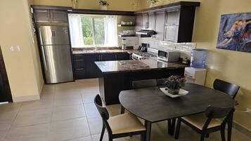 Microwave, stovetop