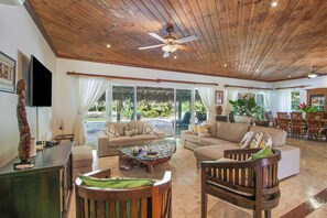 Luxury Villa, Pool View | Living area | 45-inch Smart TV with cable channels - Golf-Front Villa in Puntacana Resort (Punta Cana)