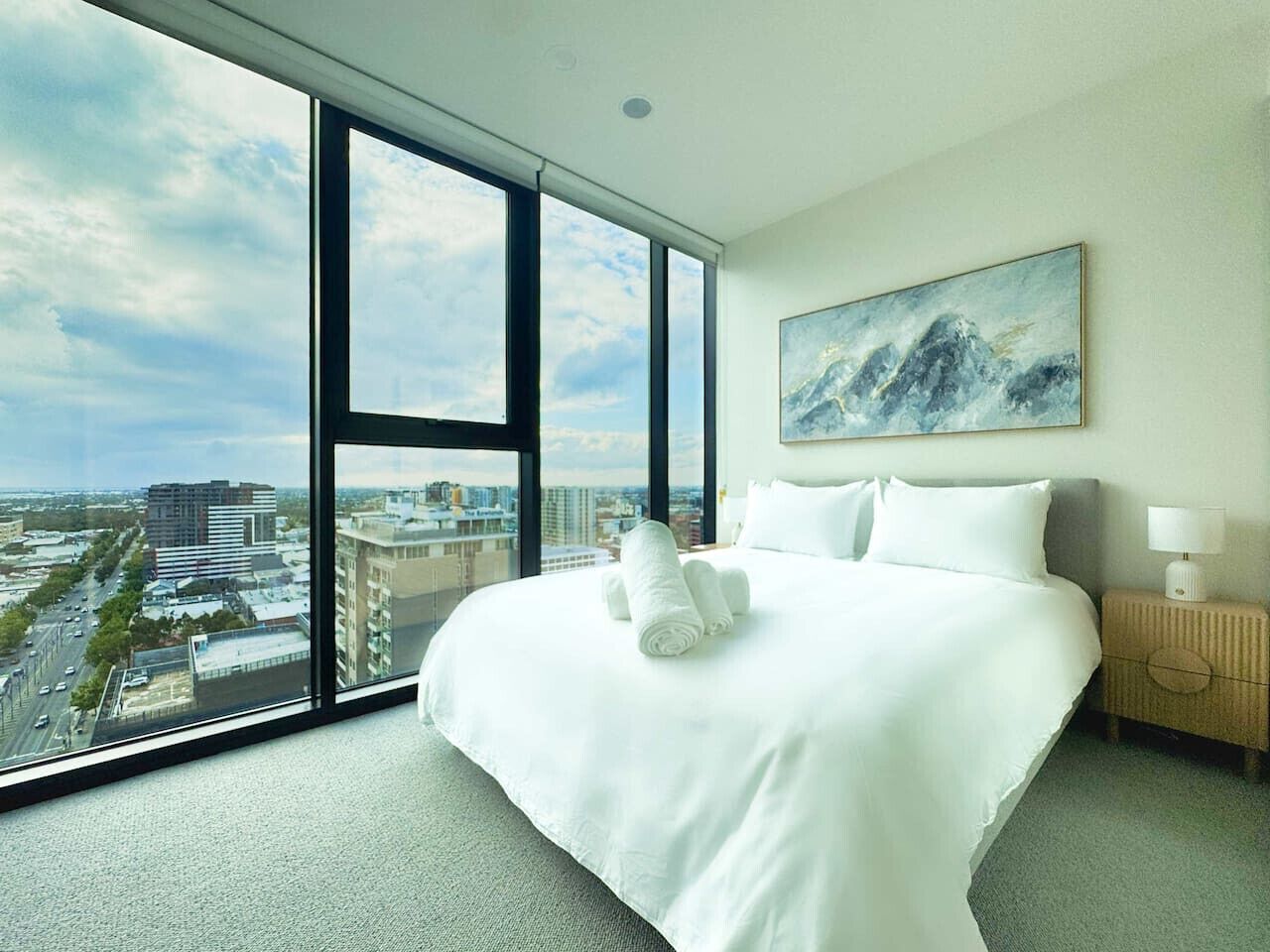 Iron/ironing board, WiFi, bed sheets