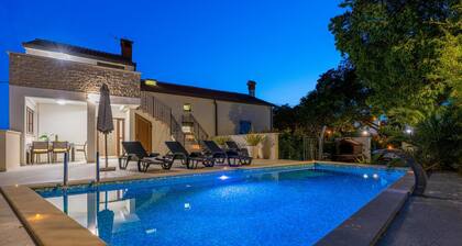 Dolce Vita Apartment 2 near Poreč