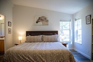 4 bedrooms, desk, free WiFi, bed sheets - Vista View Retreat – Serene Mountain Escape (Sisters)