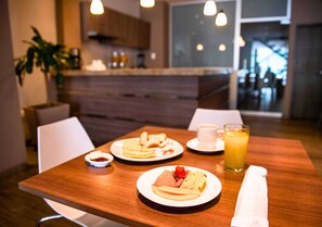 Desk, iron/ironing board, free WiFi