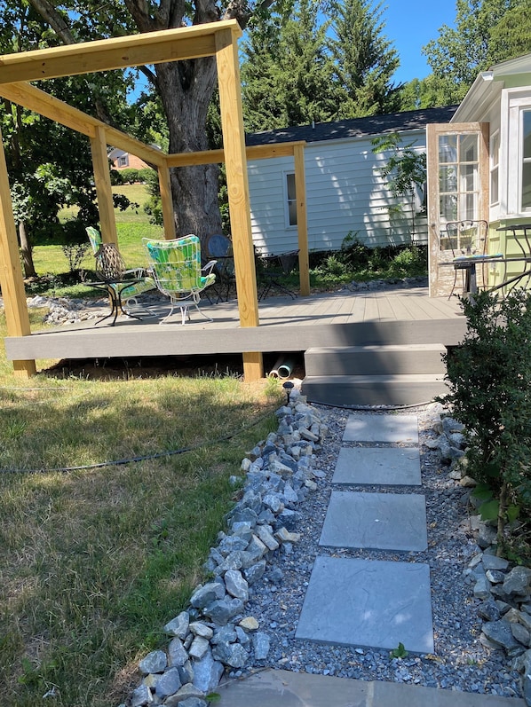 Terrace/patio - 40s Renovated Cape on College (Staunton)