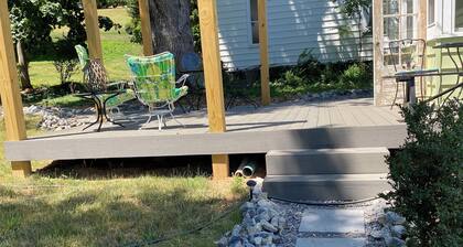 40s Renovated Cape on College