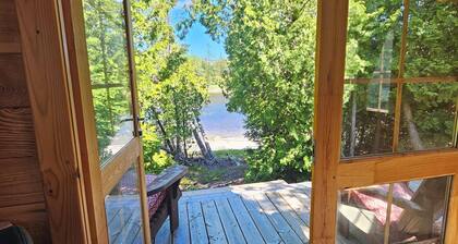 Amazing waterfront luxury home in millionaire area only minutes from town