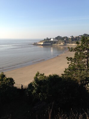 Beach - Town house in a 9000 m2 park with swimming pool, close to the beach (Meschers-sur-Gironde)