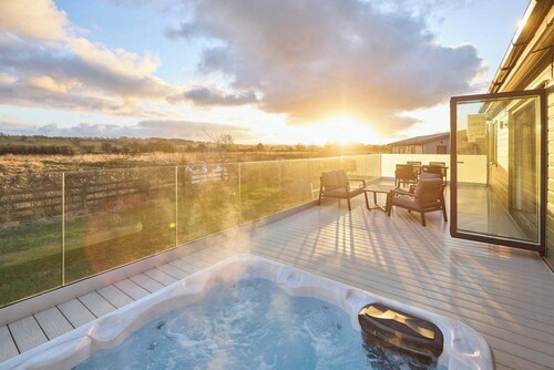 Host & Stay | Hazelwood Deluxe Lodge