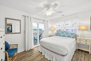 3 bedrooms, iron/ironing board, free WiFi, bed sheets - Beachfront North Cape Home! Pet Friendly, Expansive Views (Cape San Blas)