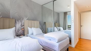 2 bedrooms, internet, bed sheets