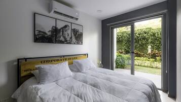 Schreibtisch, Bügeleisen/Bügelbrett, Reisekinderbett, kostenloses WLAN