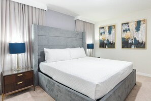 8 Schlafzimmer, Bügeleisen/Bügelbrett, Reisekinderbett, WLAN