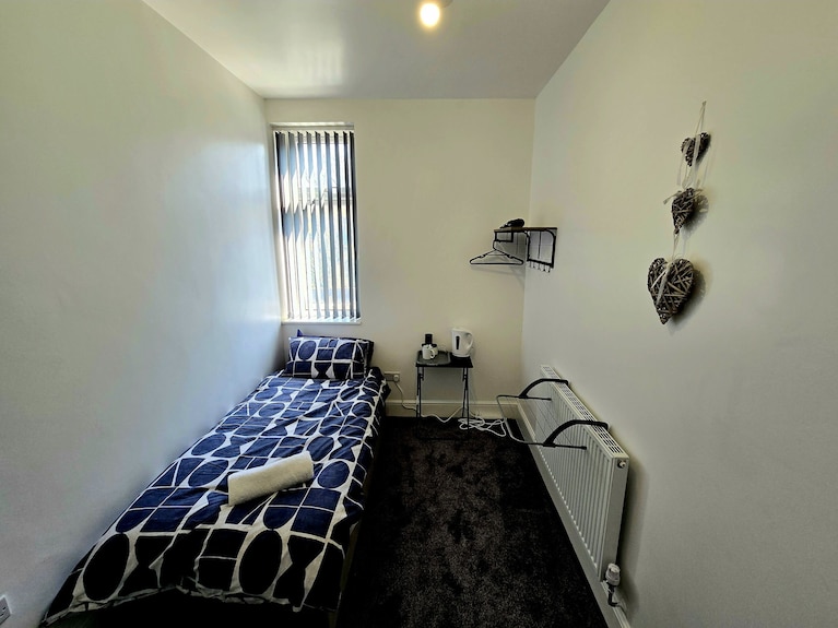 Signature Double Room Ensuite With Shower Room 2 - 번리