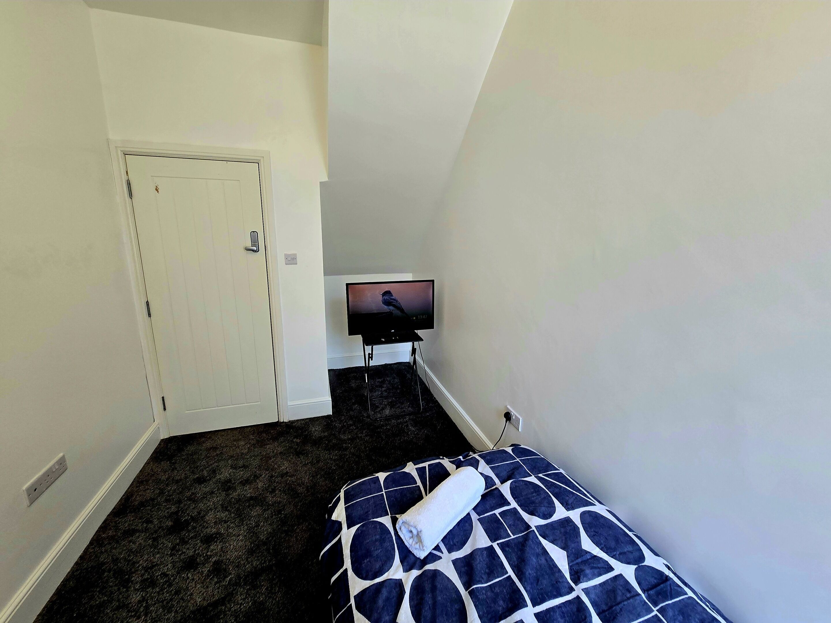 Superior Double Room  Ensuite With Shower Room 6 - Burnley