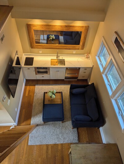 A Private, Serene Retreat Just Outside DC – Hillier Cottage