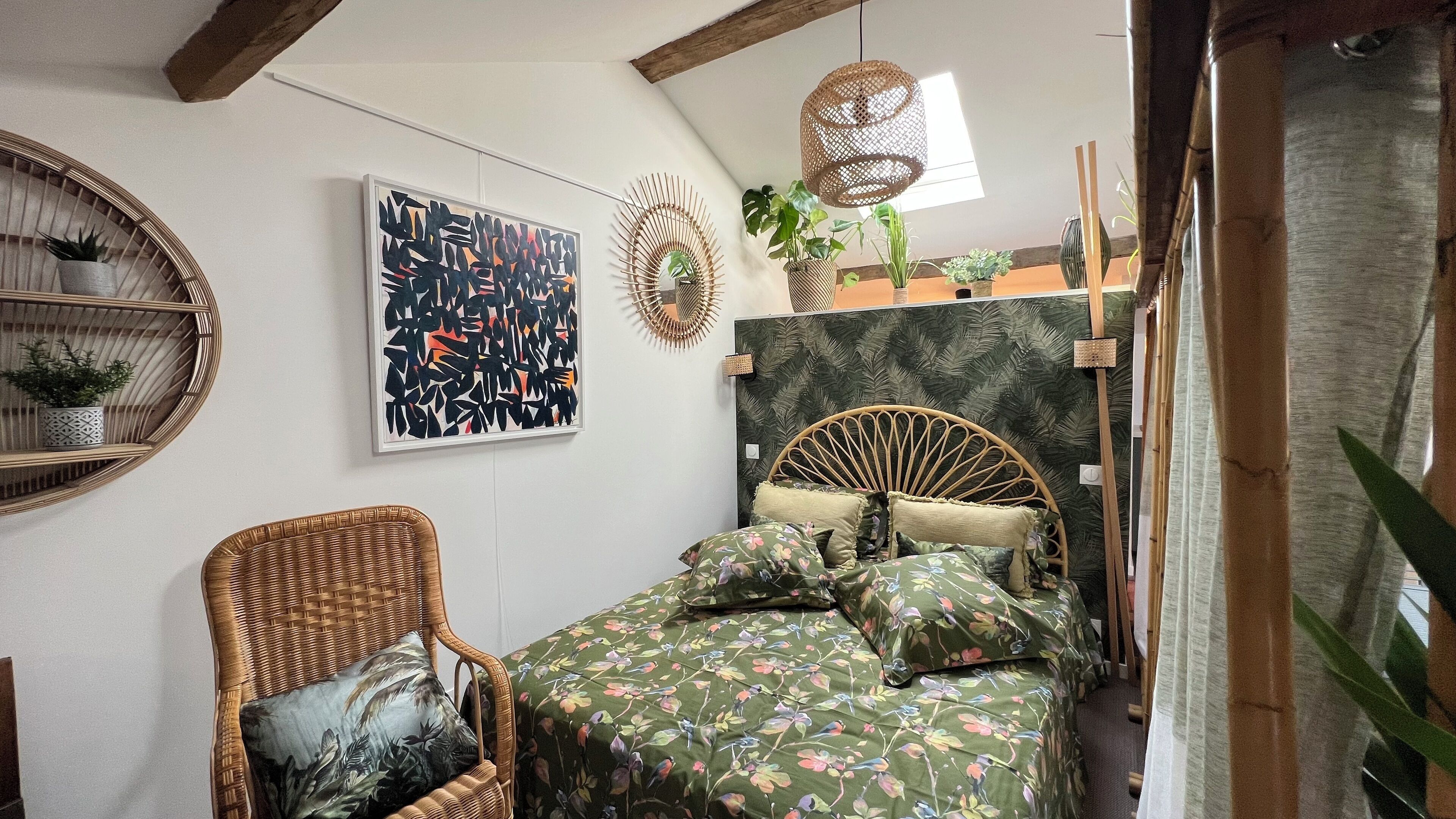 1 chambre, fer et planche à repasser, Wi-Fi, draps fournis