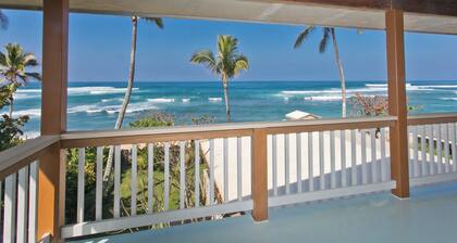 North Shore Oahu Beachfront Estate – Surf & Sunsets Await!" 🌊🏄♂️🌺