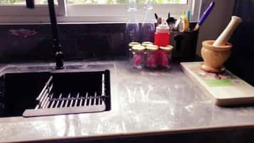 Fridge, stovetop, electric kettle, toaster