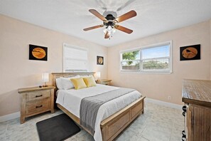 4 chambres, bureau, fer et planche à repasser, Wi-Fi gratuit