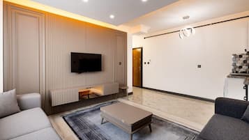 Apartamento familiar | 1 dormitorio, espacio para trabajar con un portátil, cortinas opacas