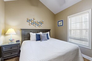 2 bedrooms, iron/ironing board, Internet, bed sheets - 3rd floor condo w/balcony, W/D, pool, close to beach & golf (Myrtle Beach)