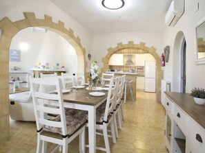 Dining - Global La Calma - By Global Rental Holidays 10857 (Calpe)