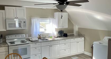 Charming 2-bedroom apartment in Saint Albans City